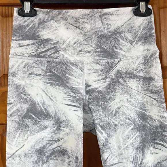 Lululemon Wunder Under Hi-Rise 7/8 Leggings - Picture 3 of 8